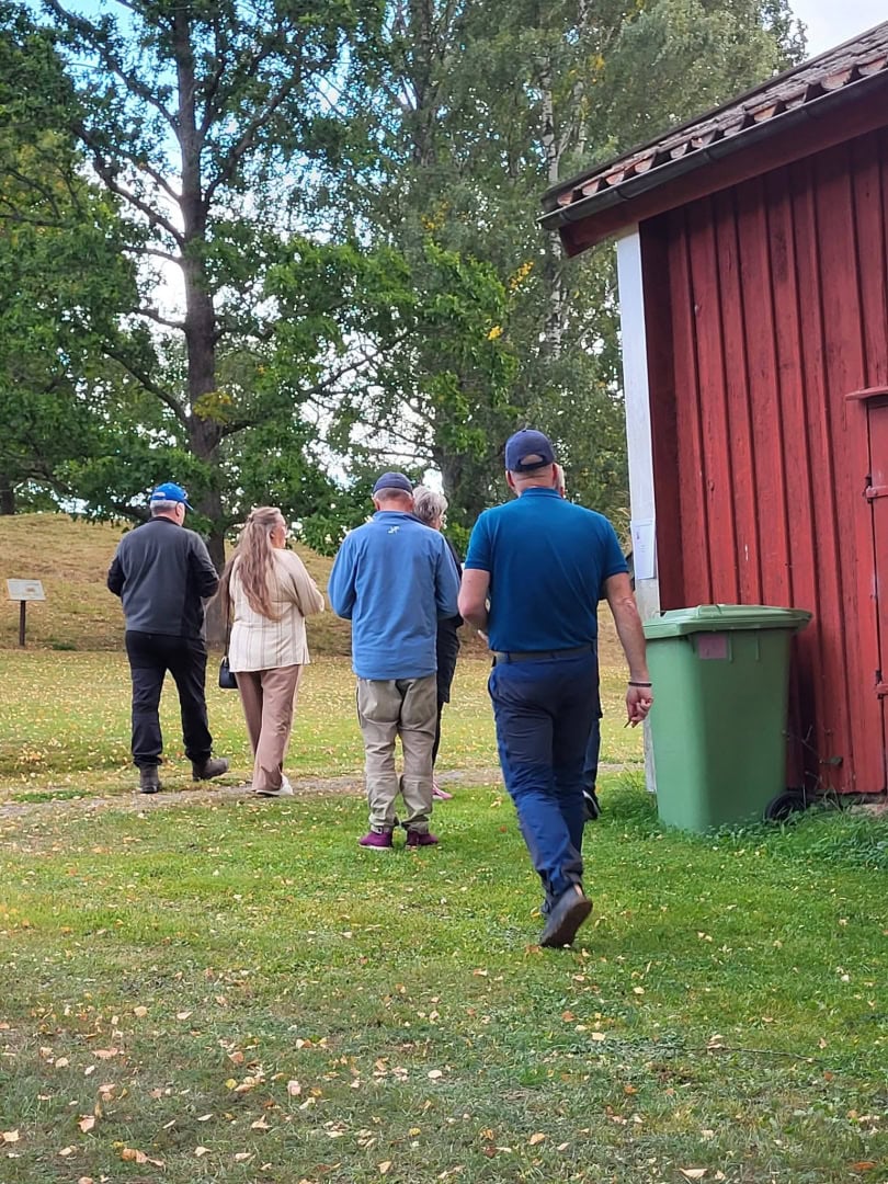 Här bär det av på tipspromenad